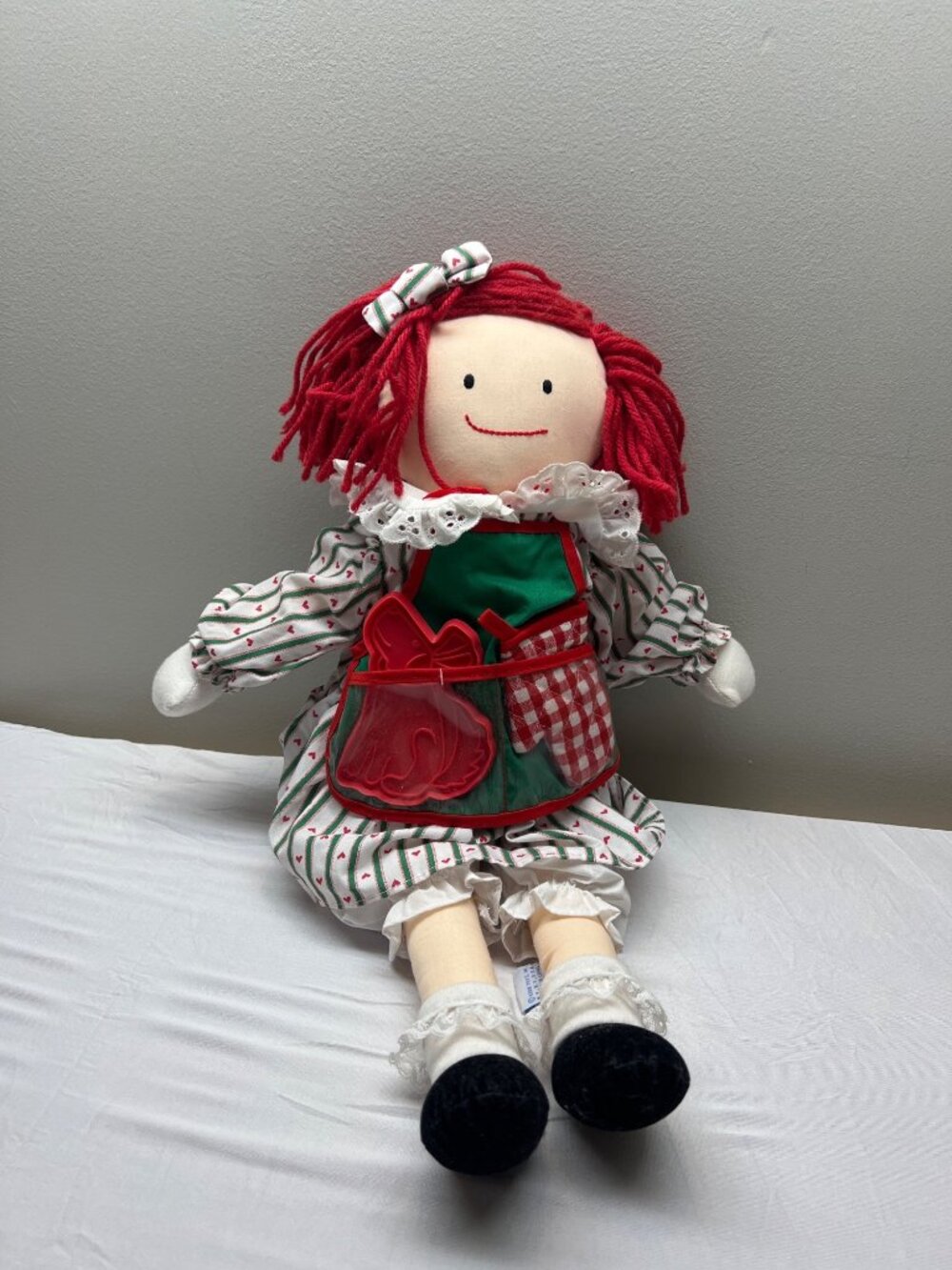 Vintage Madeline Doll Eden Toys Sweets & Treats Plush 18" Apron Cookie Cutters
